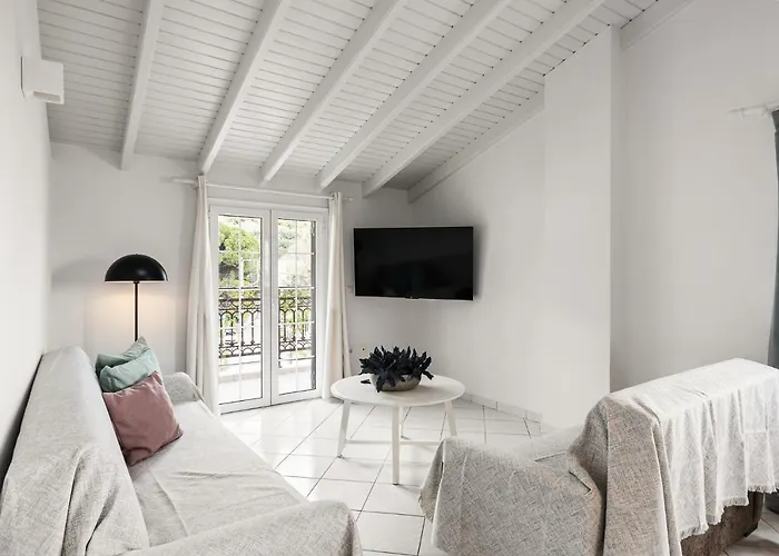The Seaview Corner By Konnect, Corfu * Ύψος